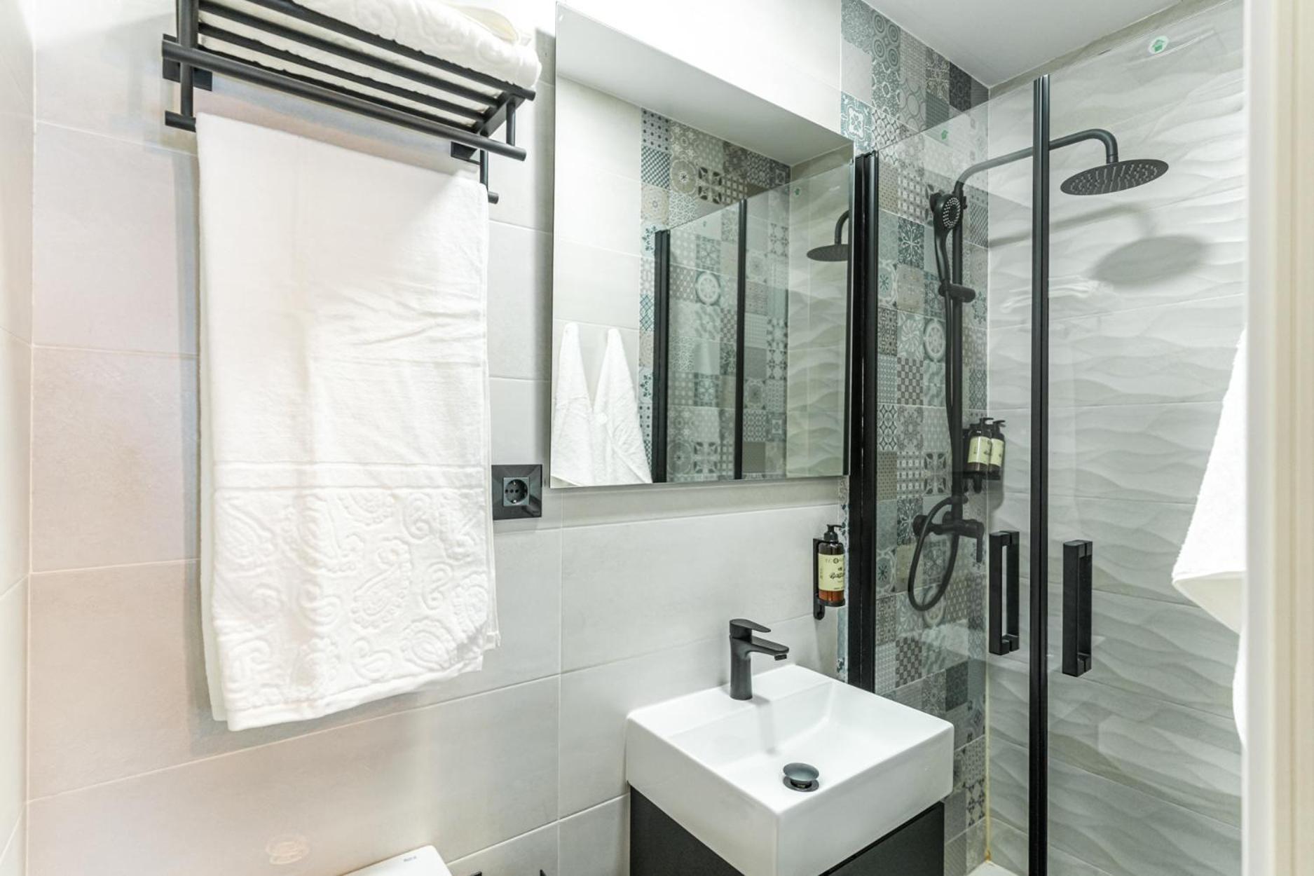 Vr Estudios Apartments Madrid Esterno foto
