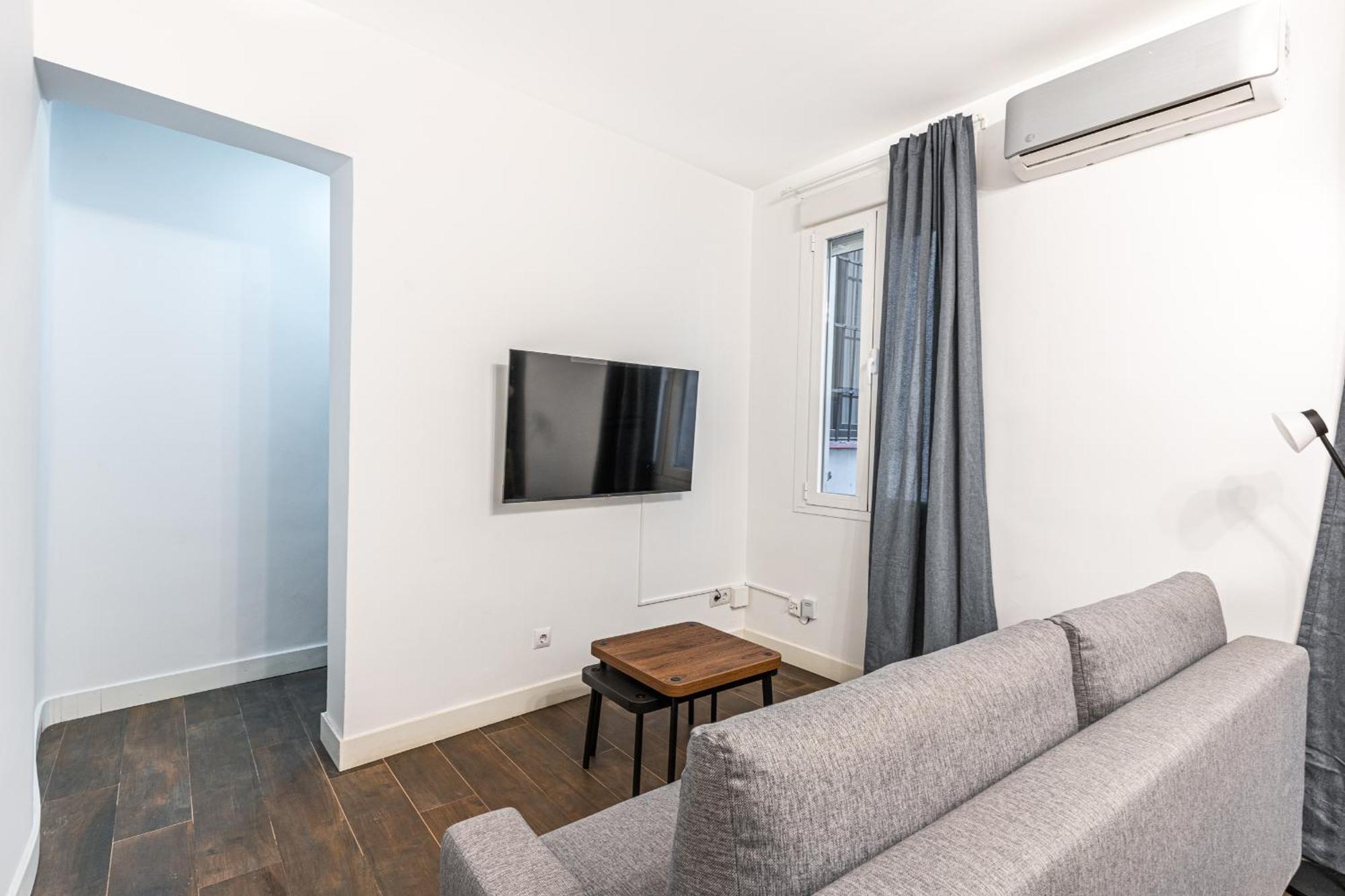 Vr Estudios Apartments Madrid Esterno foto