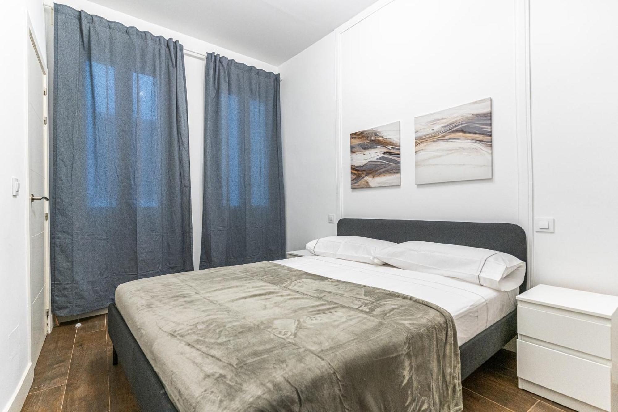 Vr Estudios Apartments Madrid Esterno foto