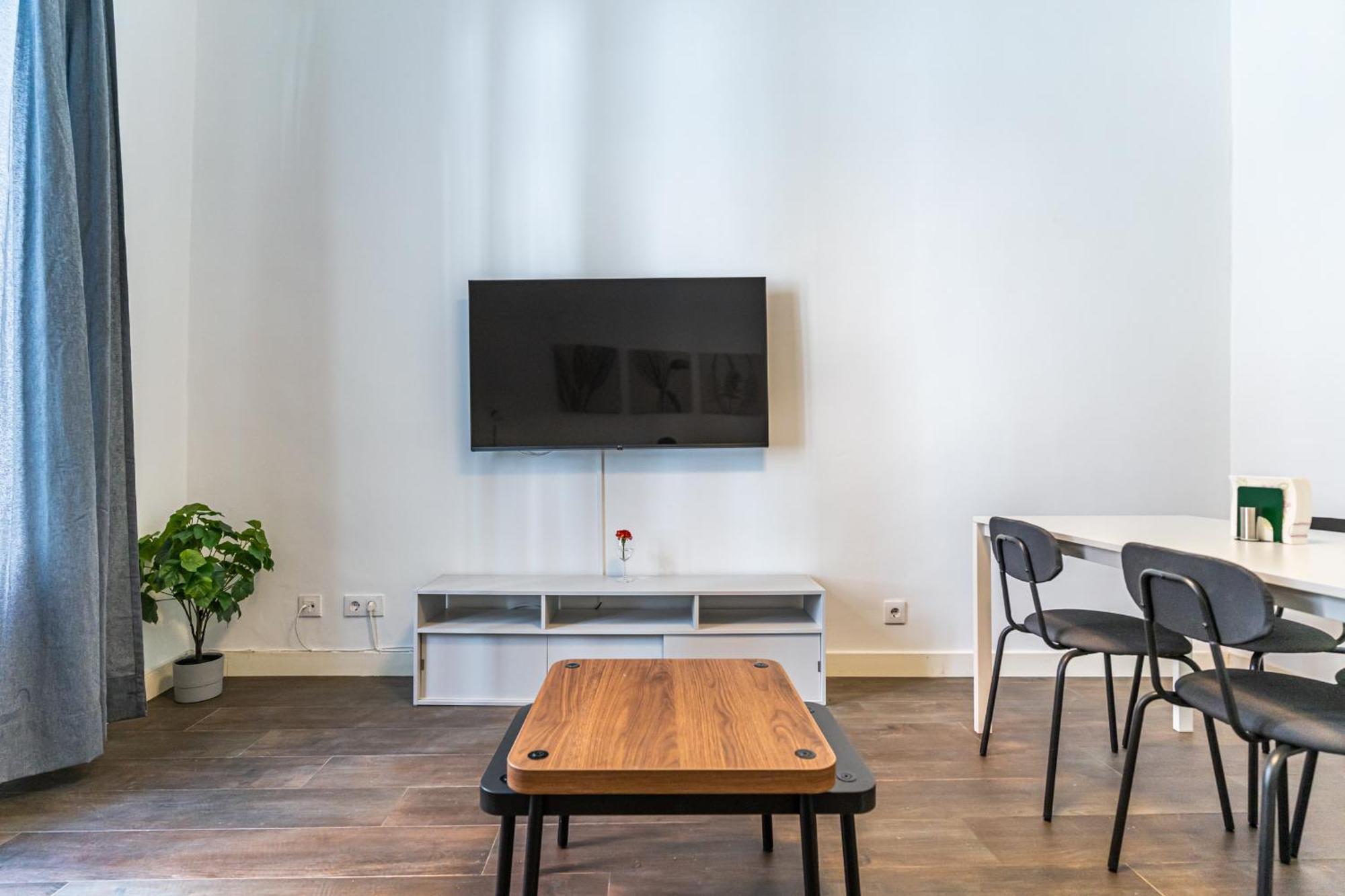 Vr Estudios Apartments Madrid Esterno foto