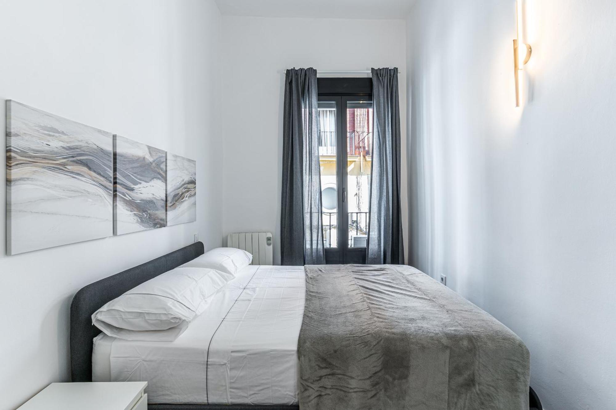 Vr Estudios Apartments Madrid Esterno foto