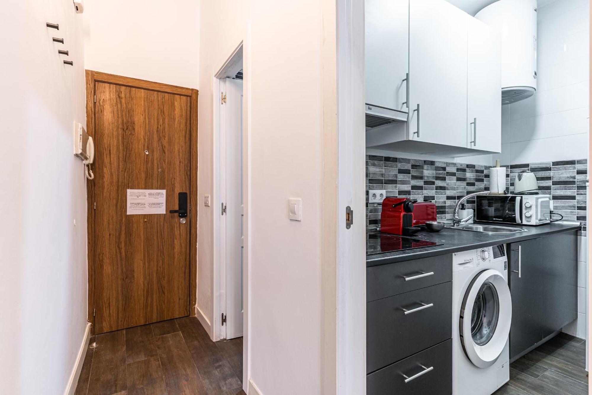 Vr Estudios Apartments Madrid Esterno foto